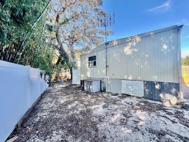 Image 45 of 47 For 1216 Live Oak Parkway