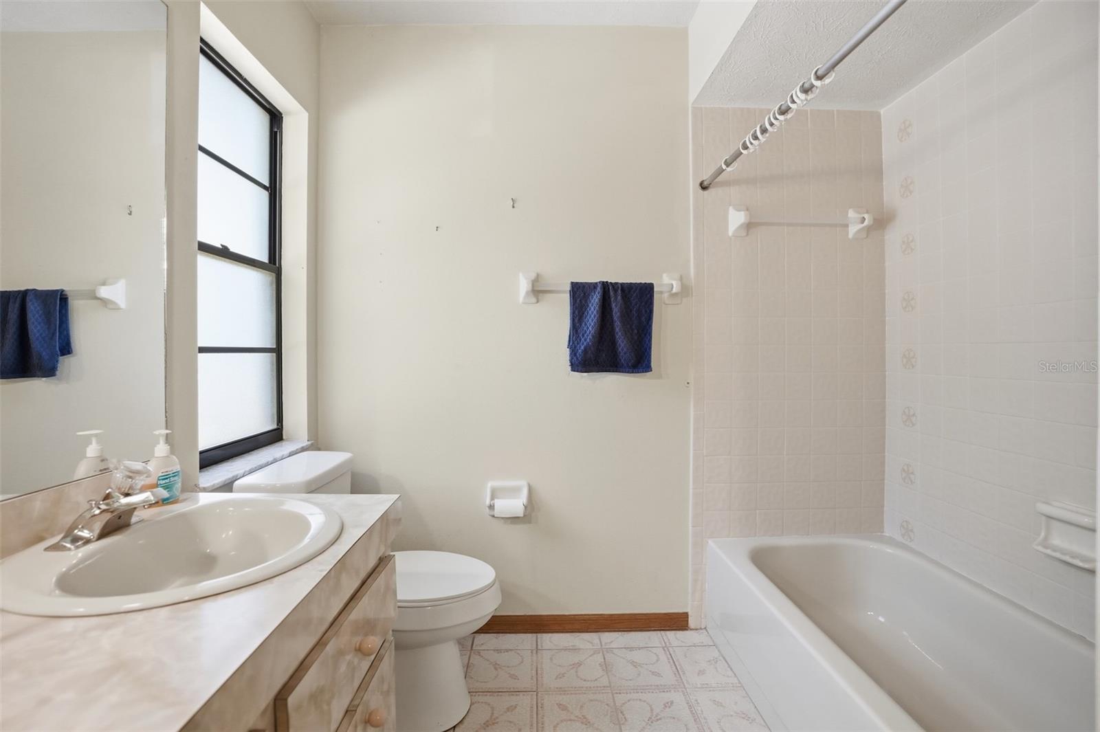 Image 32 of 53 For 2153 Marble Avenue