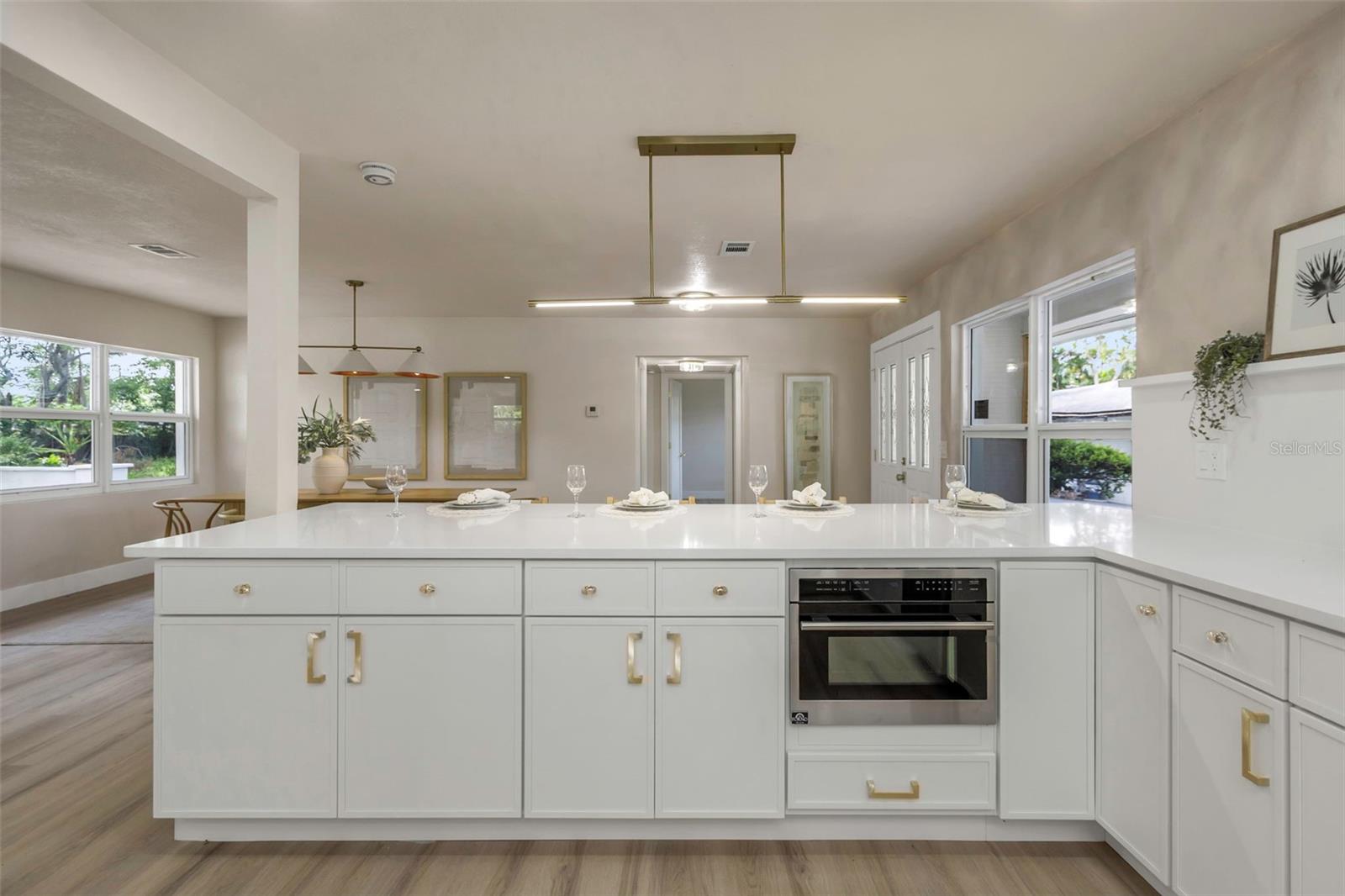 Image 19 of 100 For 1905 Pinetree Lane