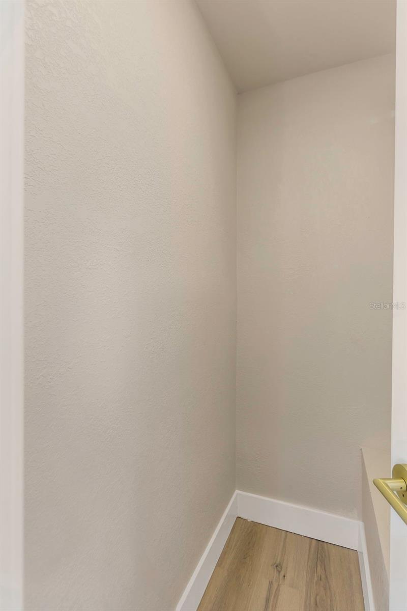 Image 48 of 100 For 1905 Pinetree Lane