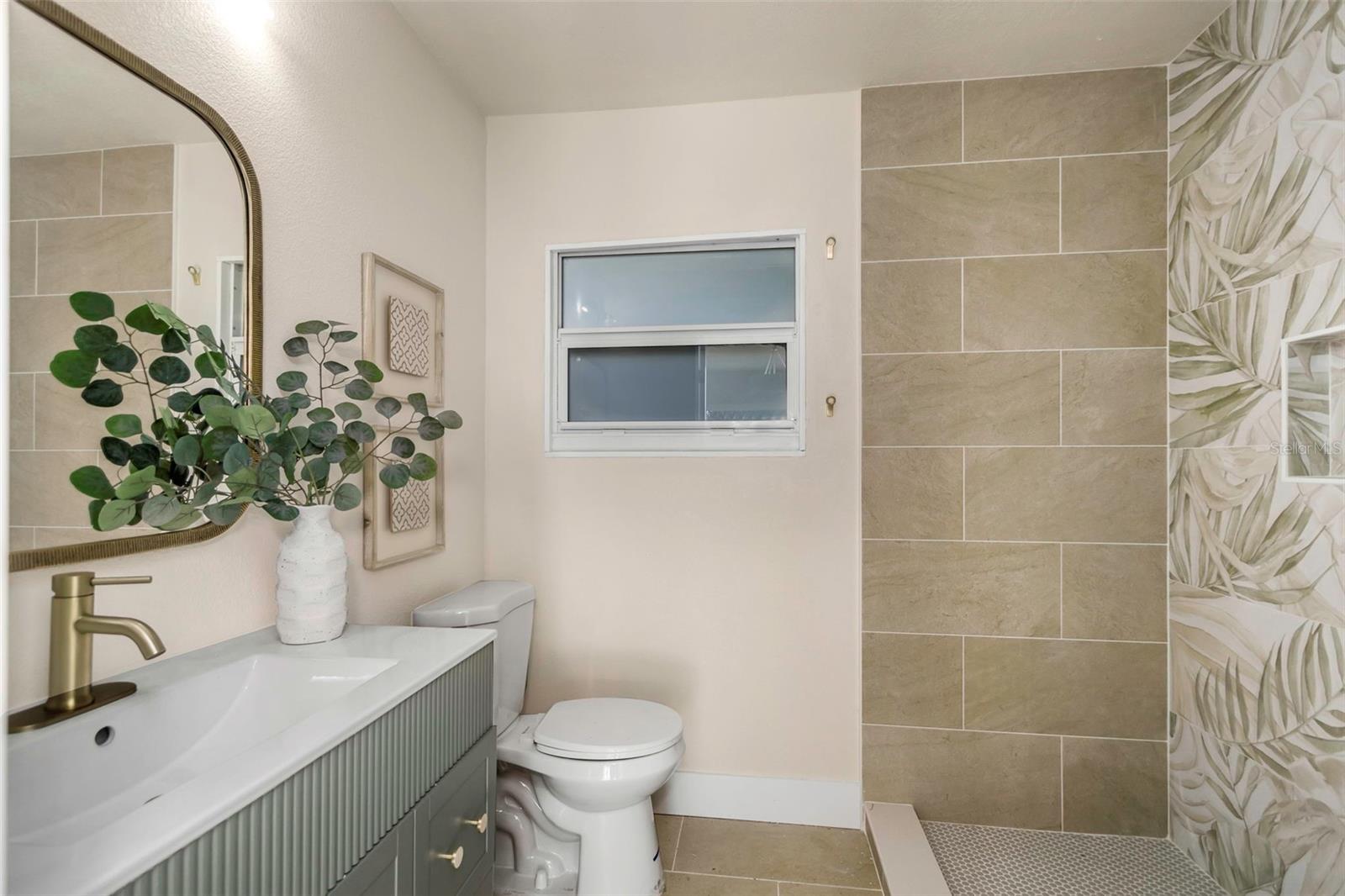 Image 49 of 100 For 1905 Pinetree Lane