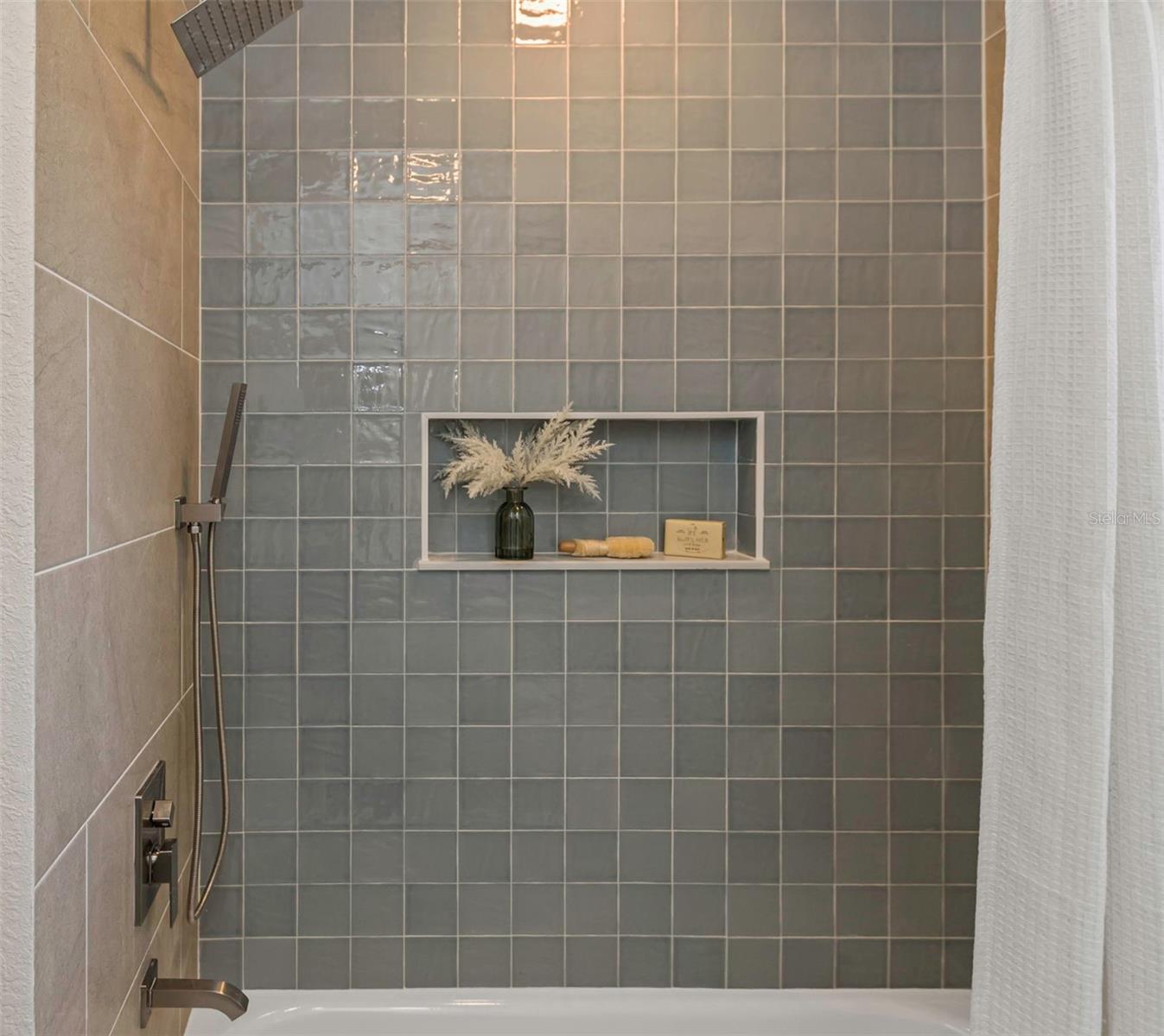 Image 58 of 100 For 1905 Pinetree Lane