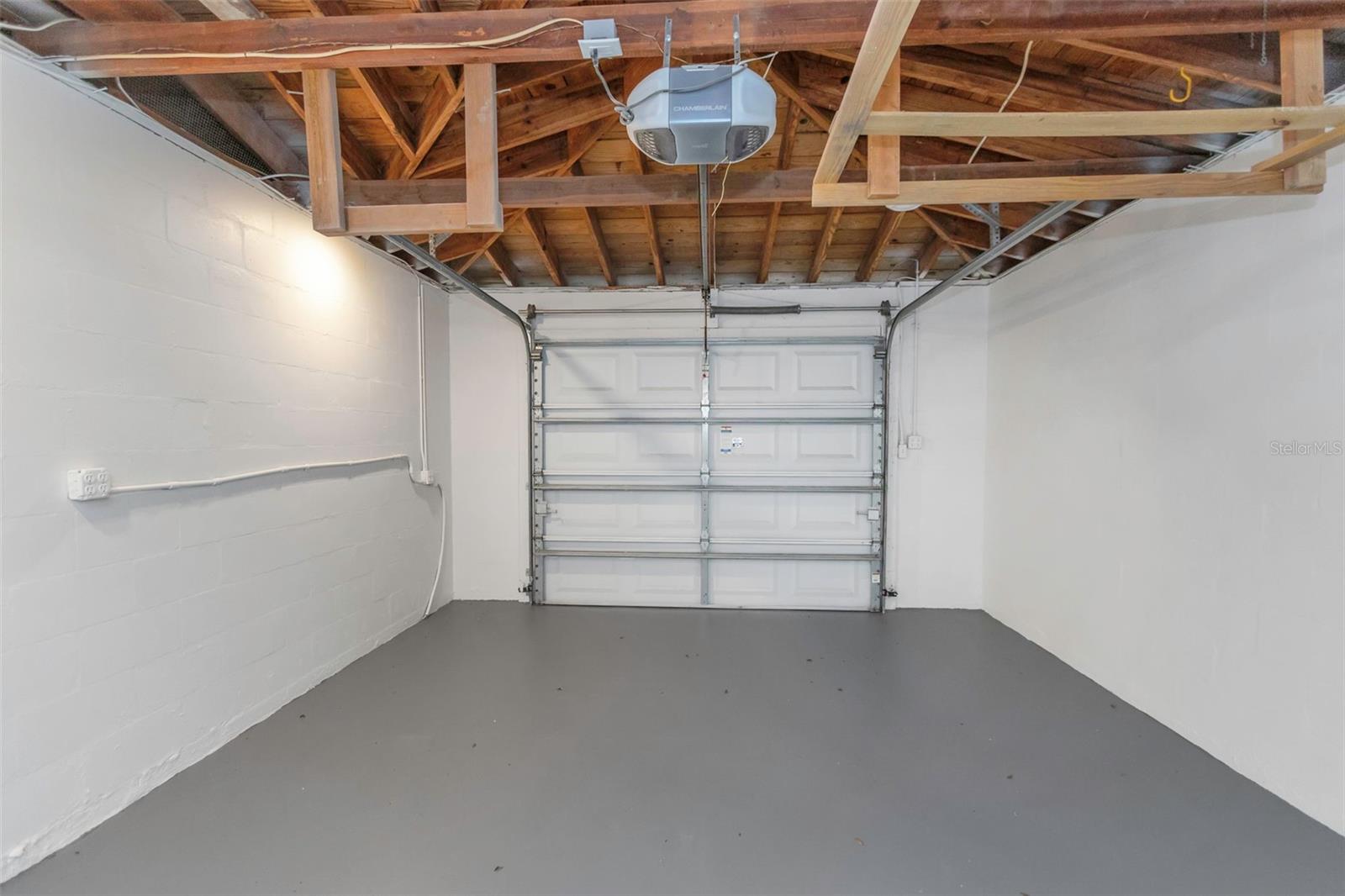 Image 80 of 100 For 1905 Pinetree Lane