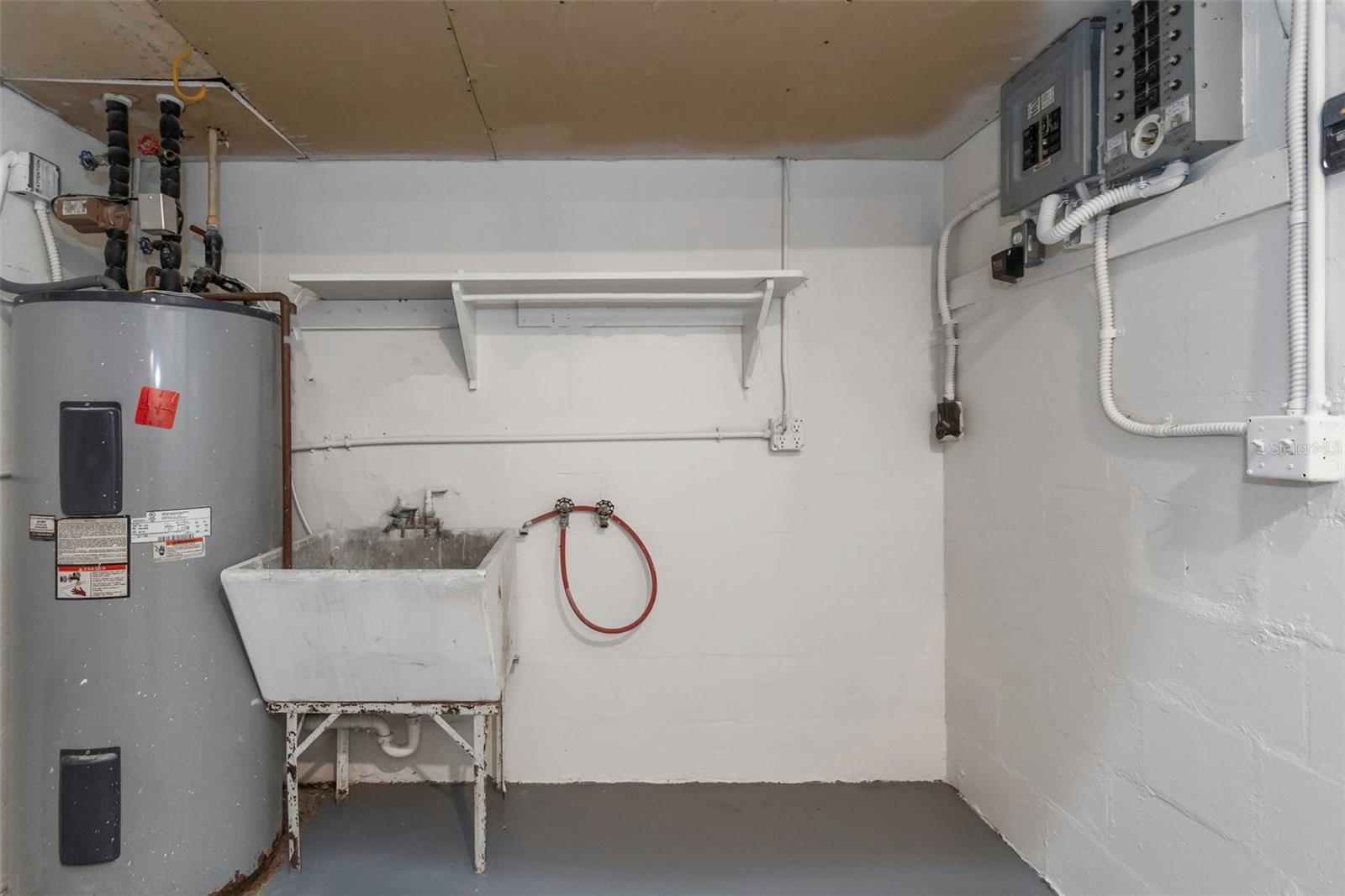 Image 82 of 100 For 1905 Pinetree Lane