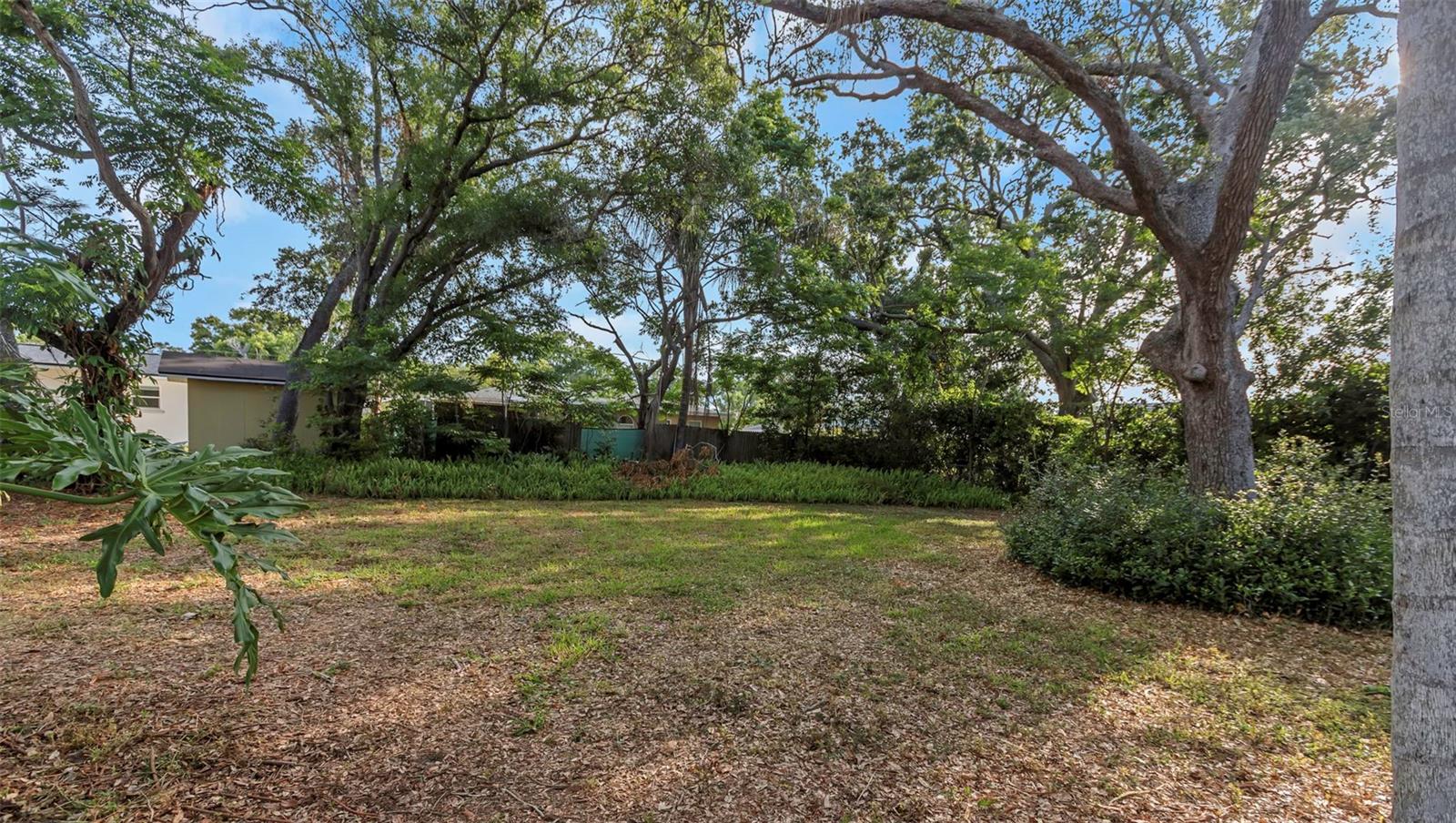 Image 86 of 100 For 1905 Pinetree Lane