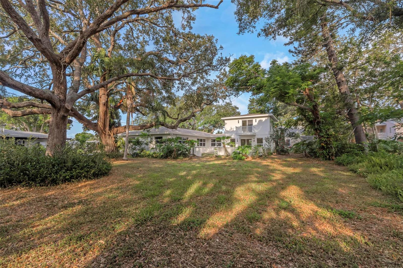 Image 88 of 100 For 1905 Pinetree Lane