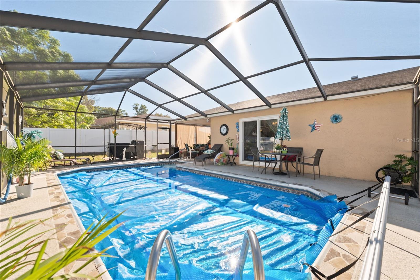 Listing photo id 17 for 12265 Shafton Road