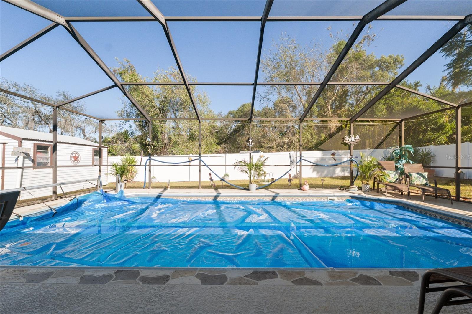 Listing photo id 19 for 12265 Shafton Road