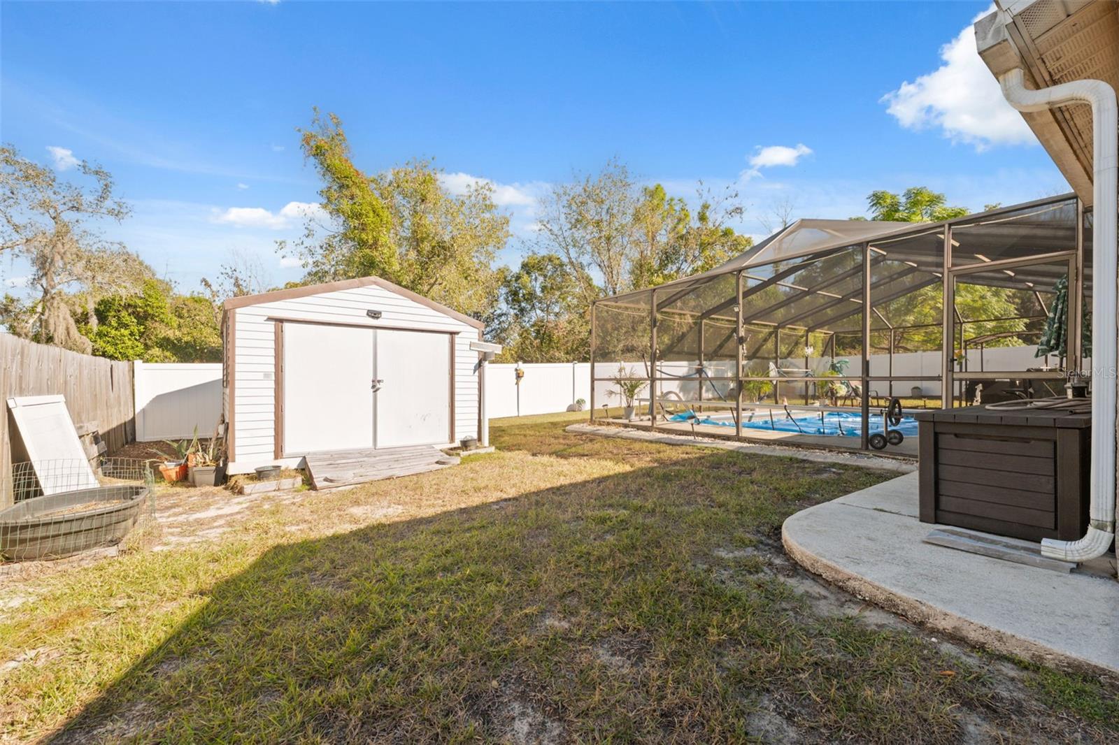 Listing photo id 22 for 12265 Shafton Road