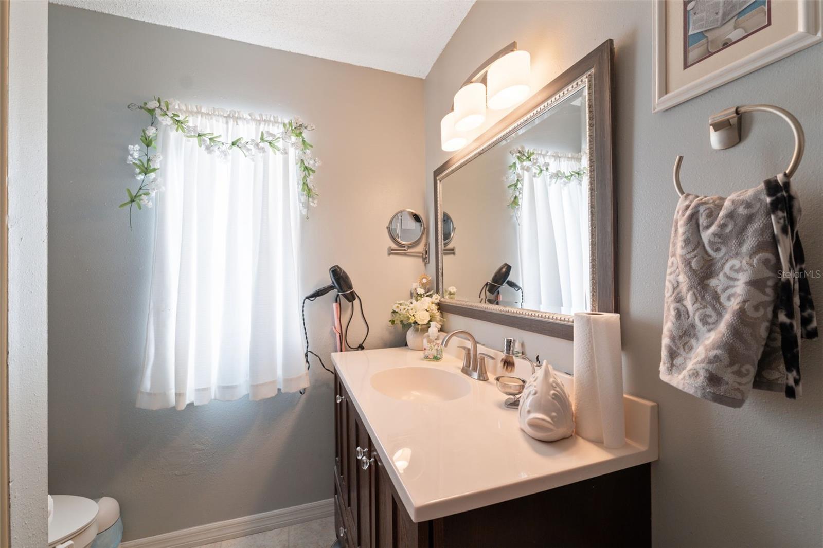 Listing photo id 48 for 12265 Shafton Road