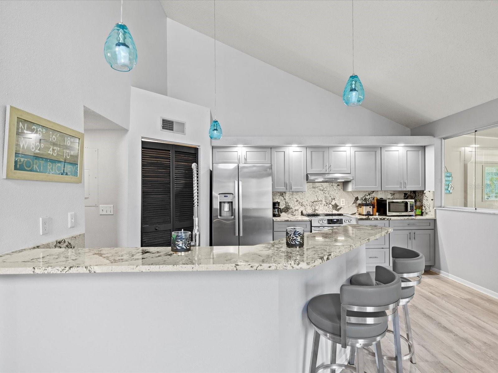 Image 6 of 66 For 11723 Rolling Pine Lane