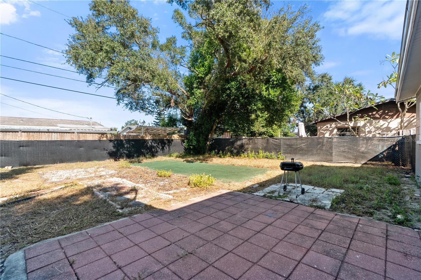 Image 23 of 33 For 10931 110th Avenue