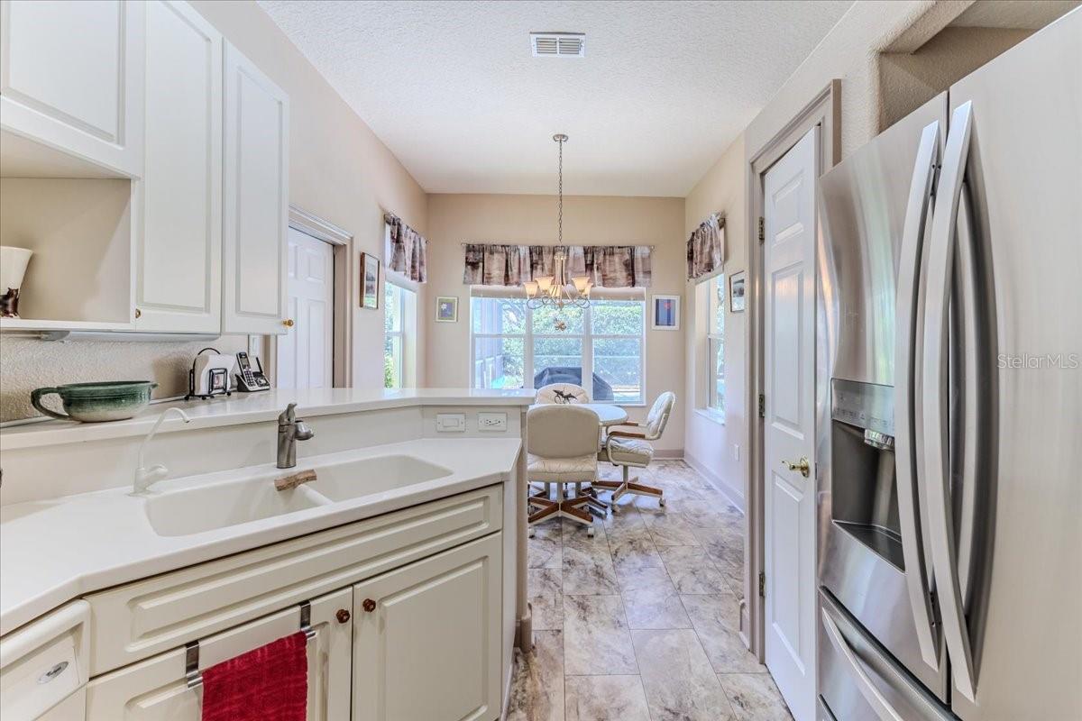 Image 19 of 39 For 9406 Burnam Drive