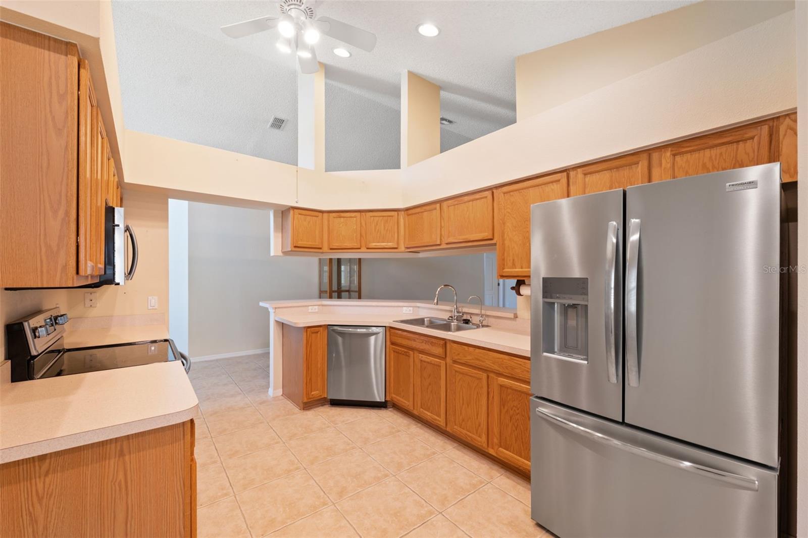 Image 49 of 57 For 283 Quane Avenue