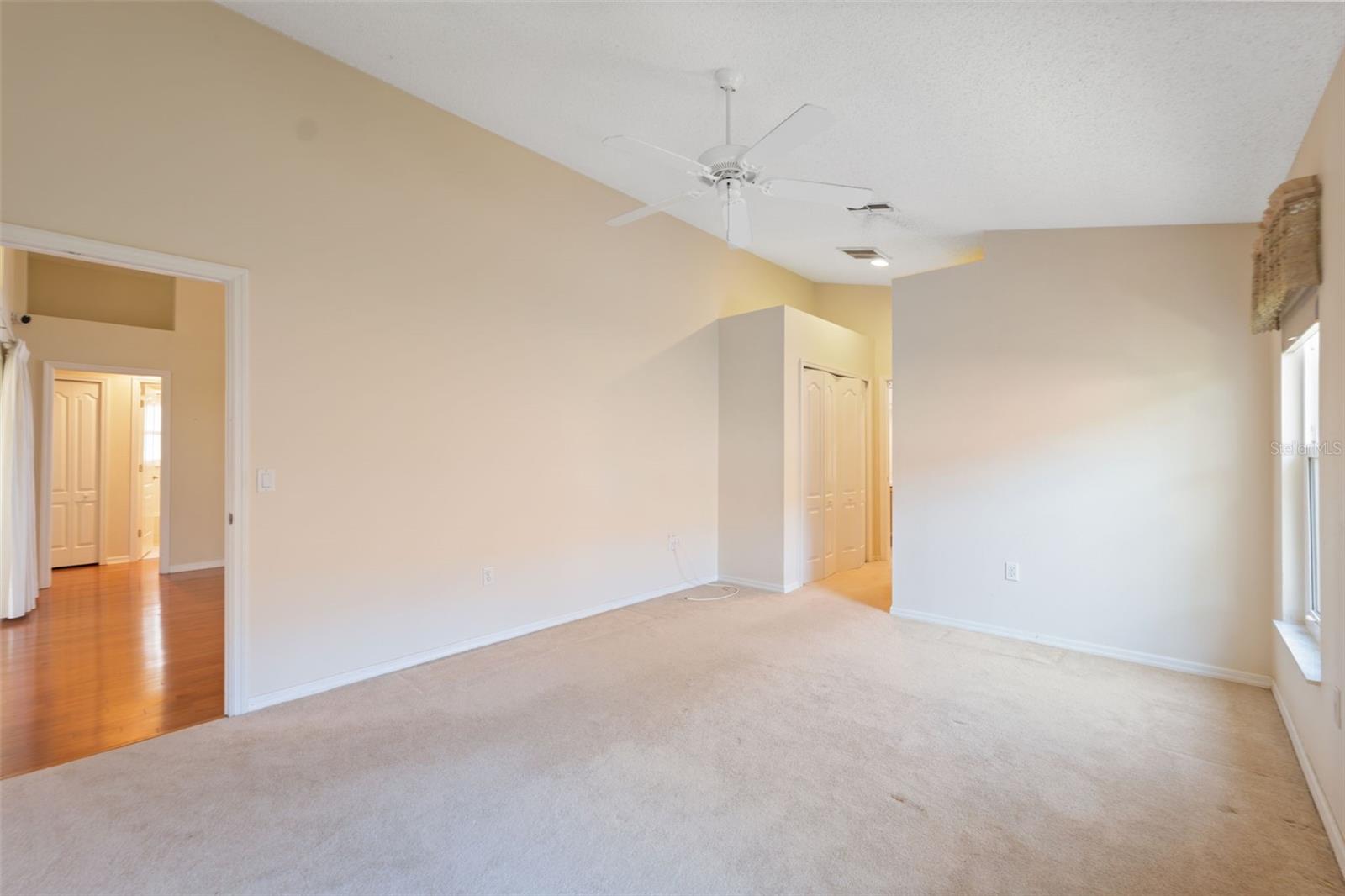 Image 53 of 57 For 283 Quane Avenue