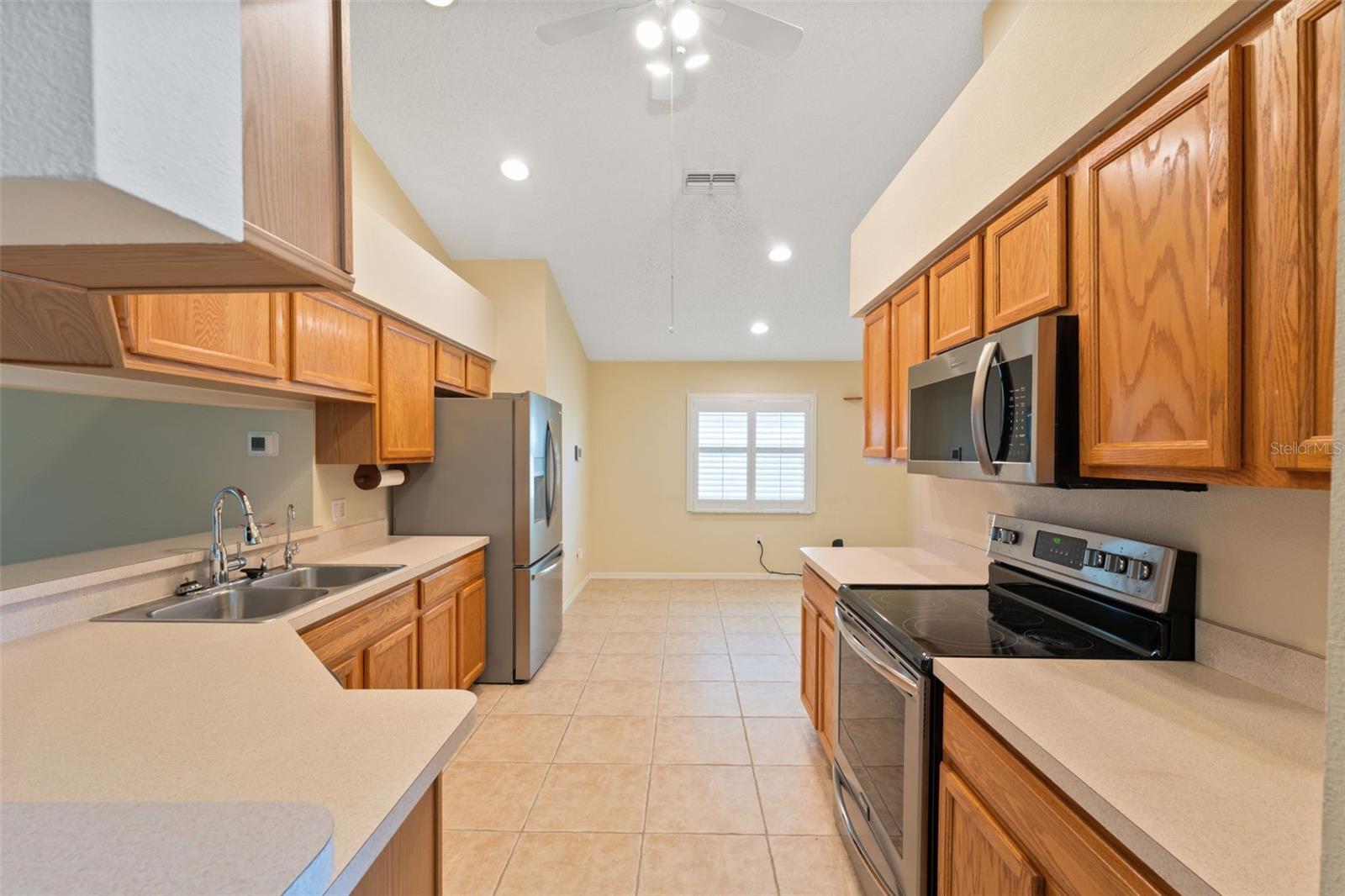 Image 9 of 57 For 283 Quane Avenue