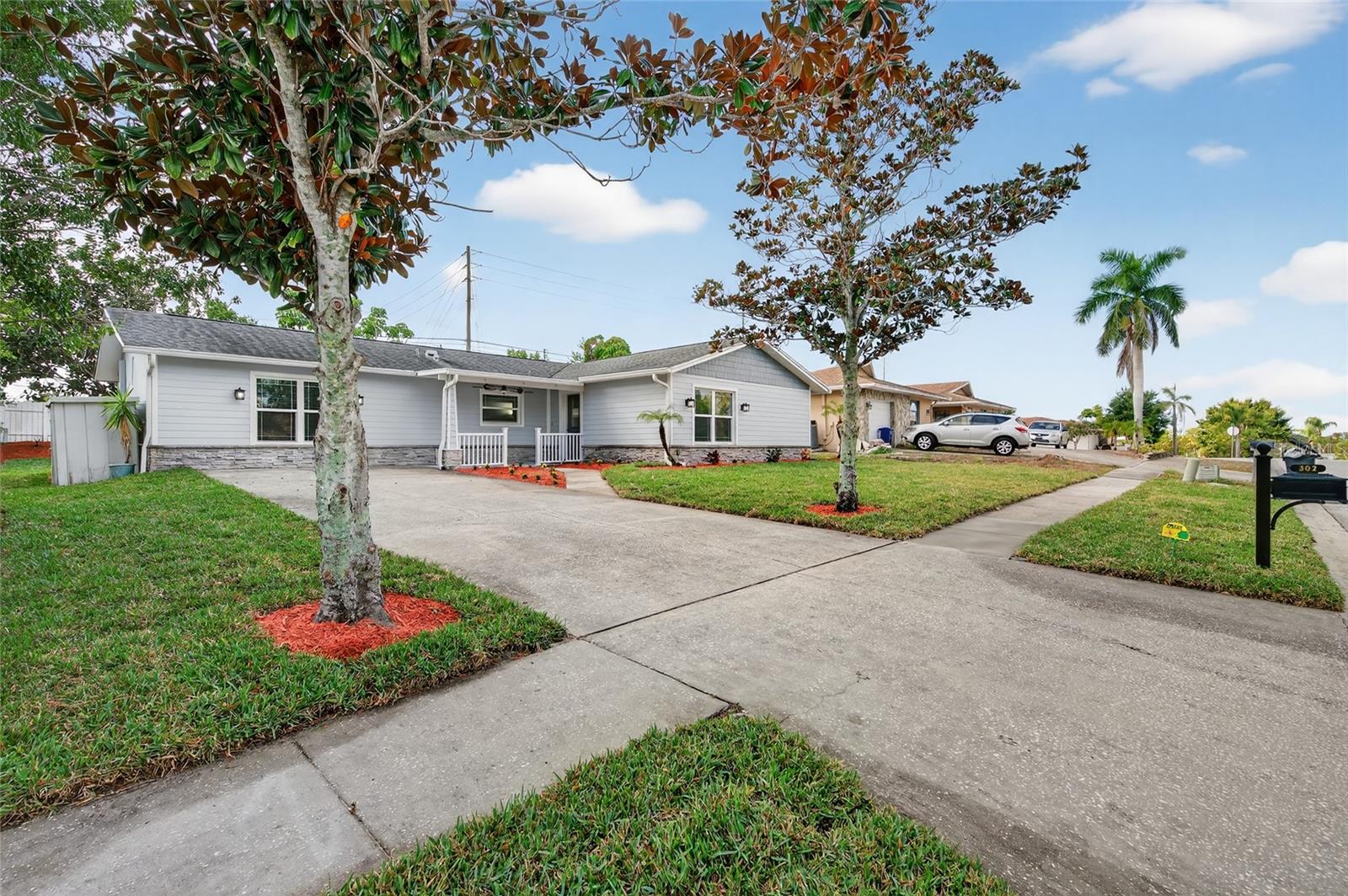 Image 4 of 55 For 302 Leafwood Road