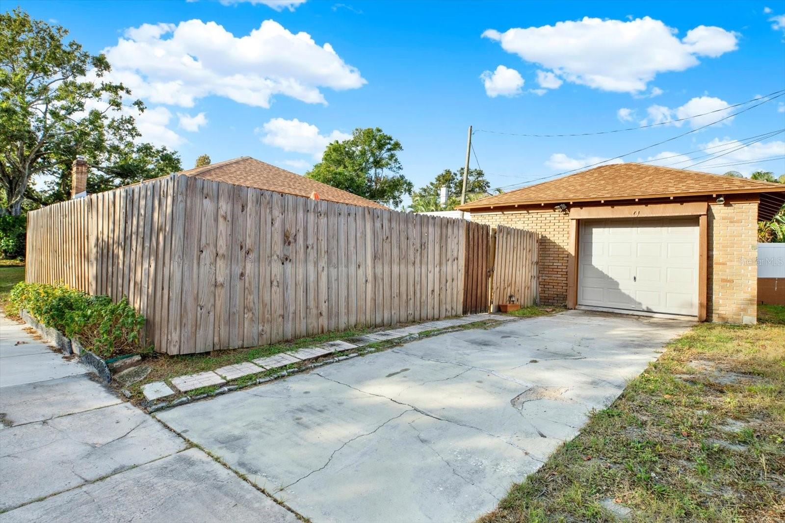 Image 17 of 22 For 3201 7th Avenue N