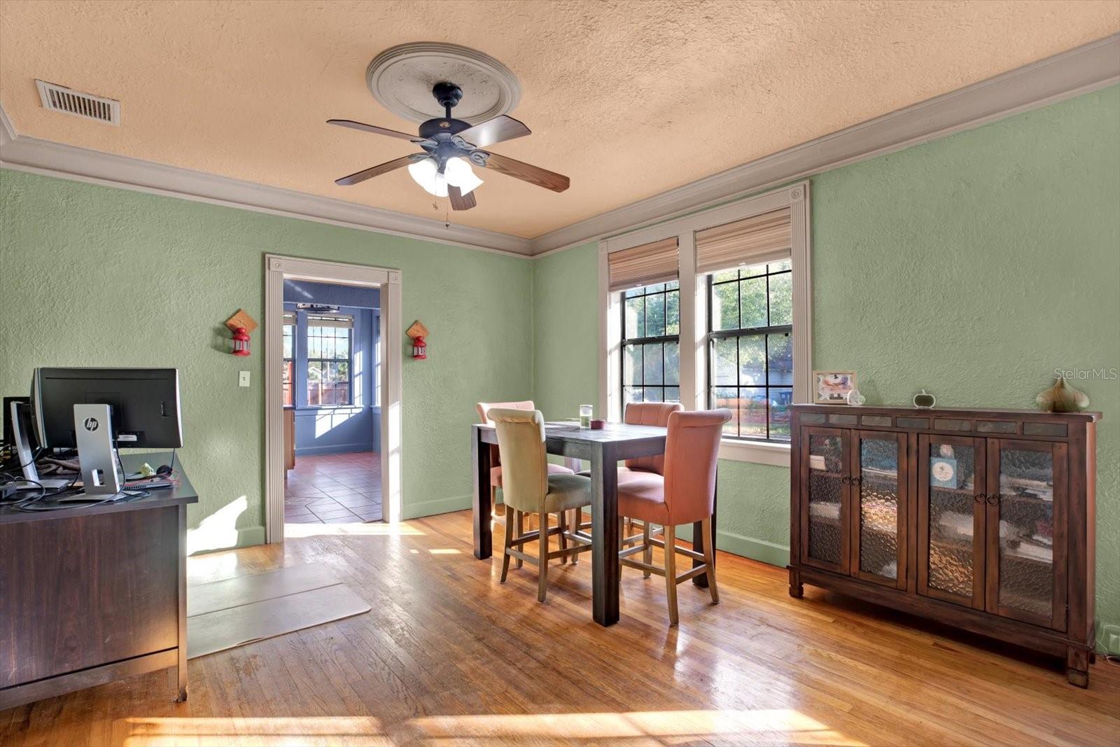 Image 6 of 22 For 3201 7th Avenue N