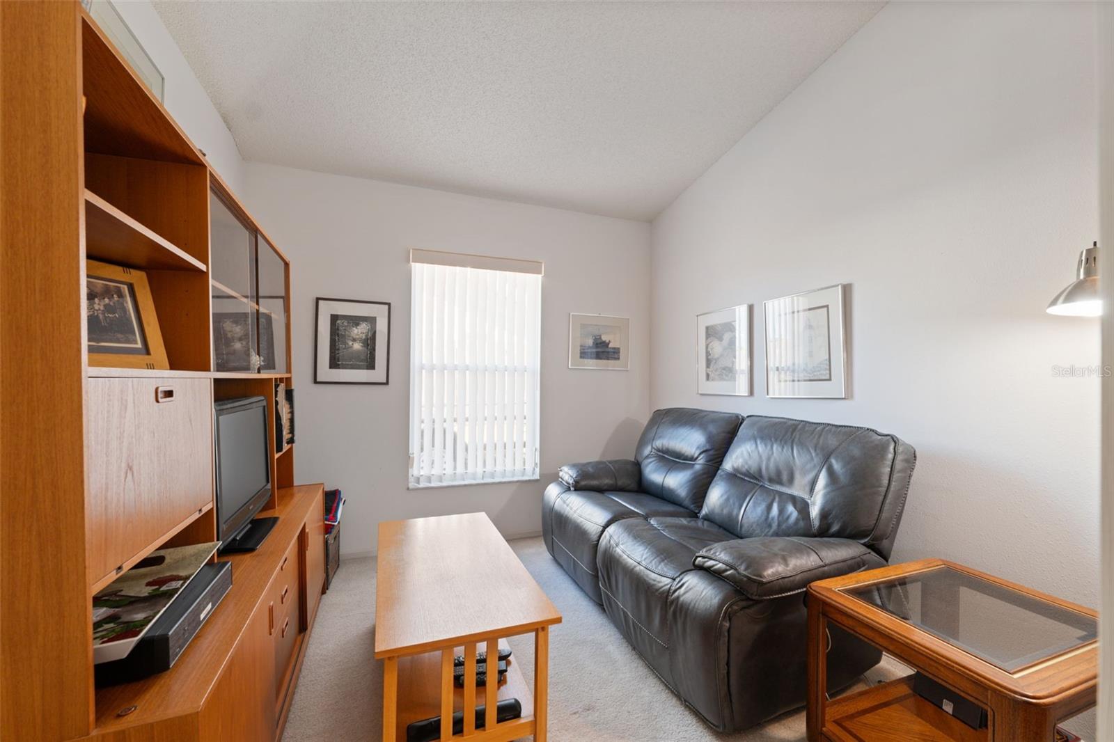 Image 18 of 34 For 5301 El Cerro Drive