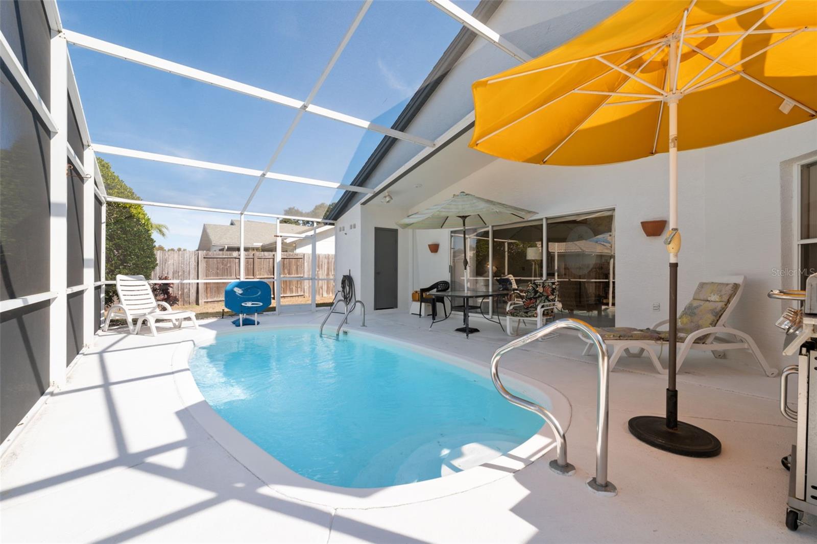 Image 25 of 34 For 5301 El Cerro Drive