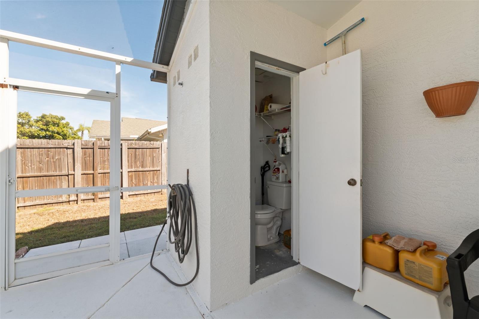 Image 26 of 34 For 5301 El Cerro Drive