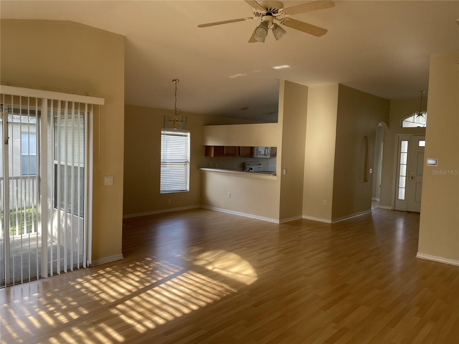 Image 3 of 14 For 13408 Teaberry Lane