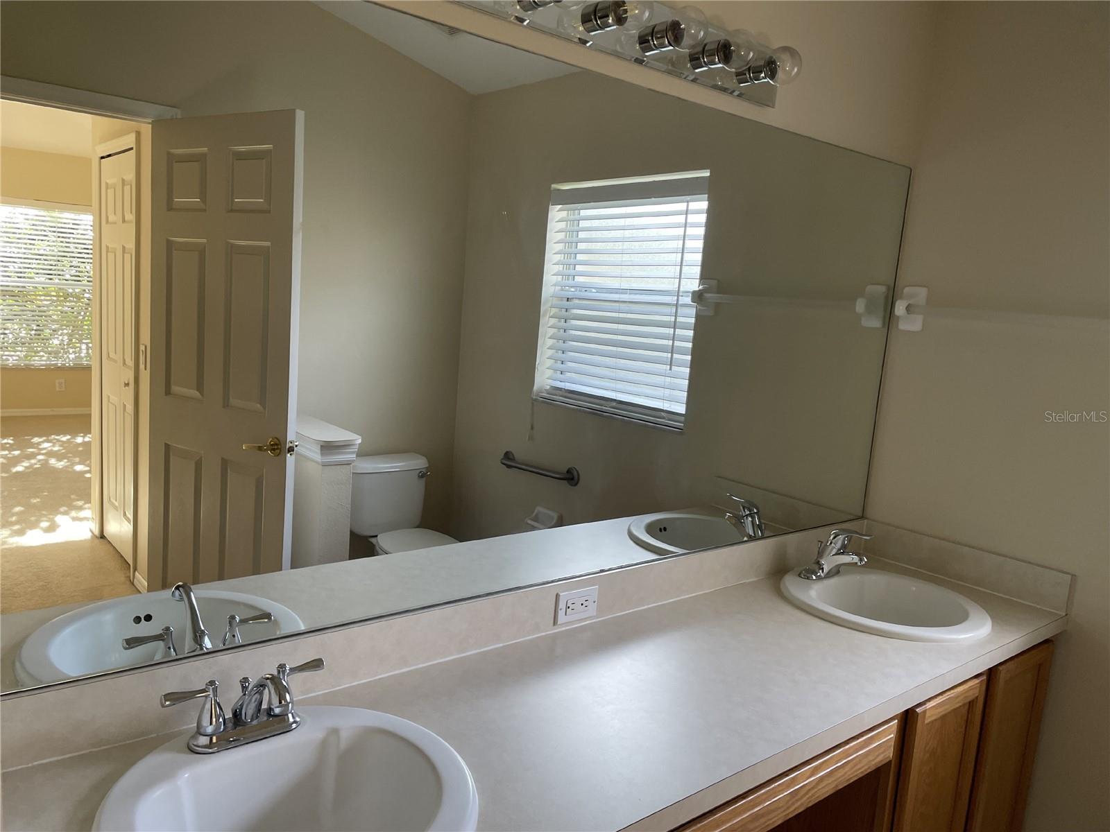 Image 8 of 14 For 13408 Teaberry Lane