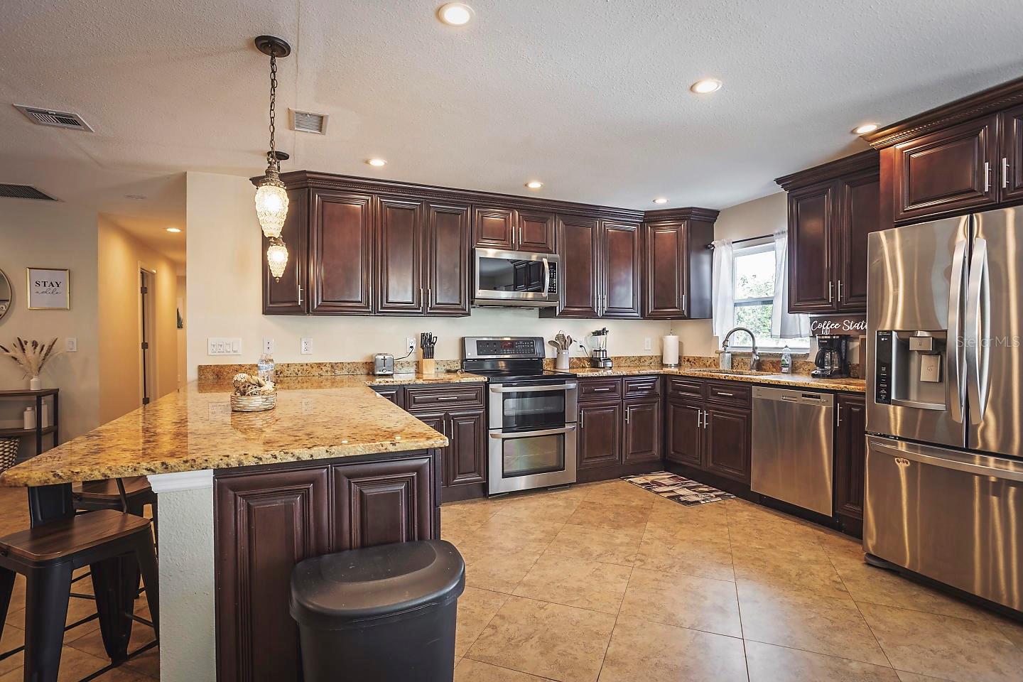 Image 17 of 32 For 2614 Fairview Avenue