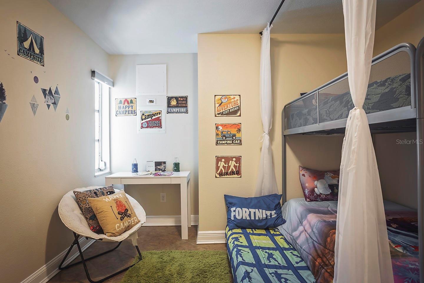 Image 28 of 32 For 2614 Fairview Avenue