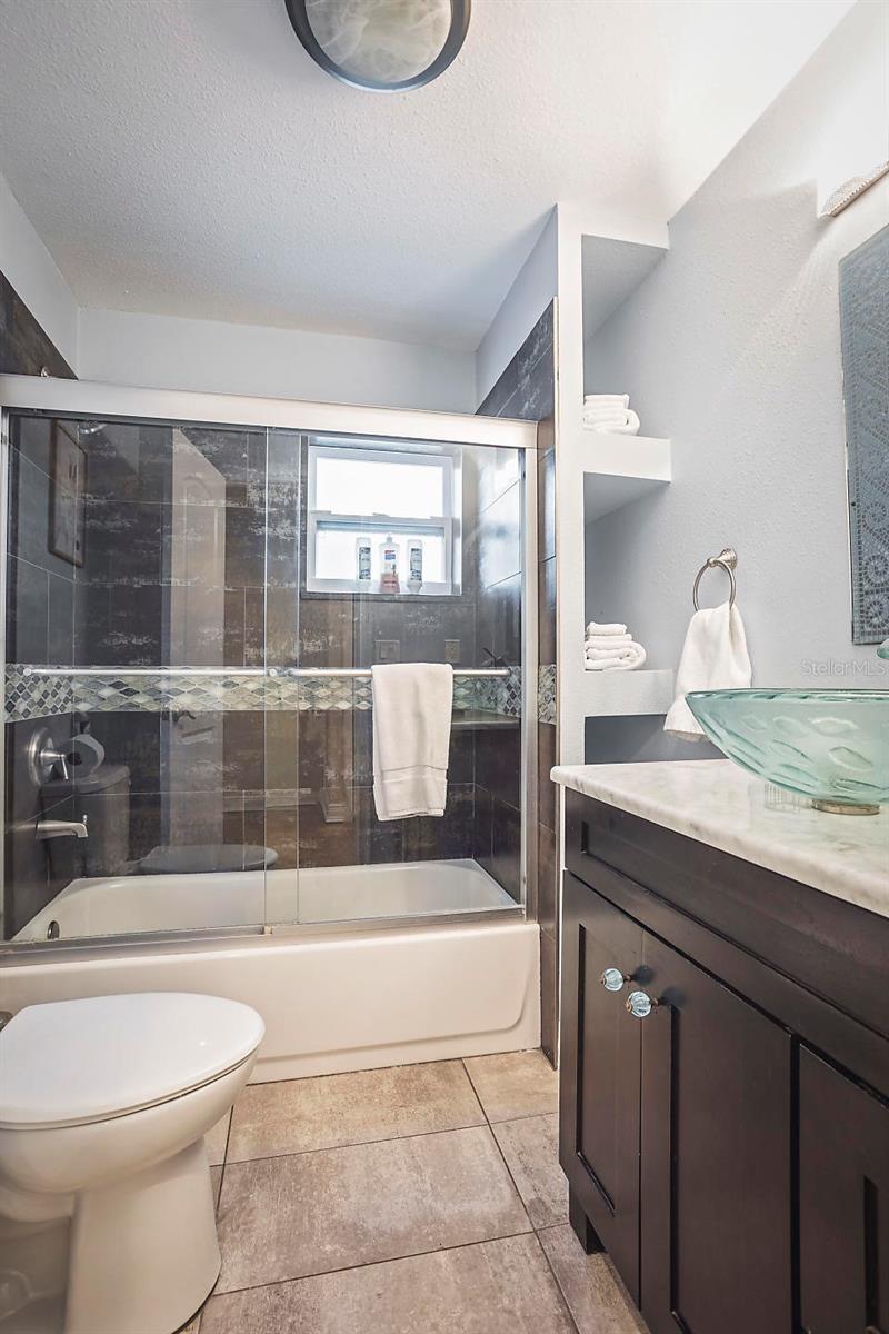 Image 29 of 32 For 2614 Fairview Avenue