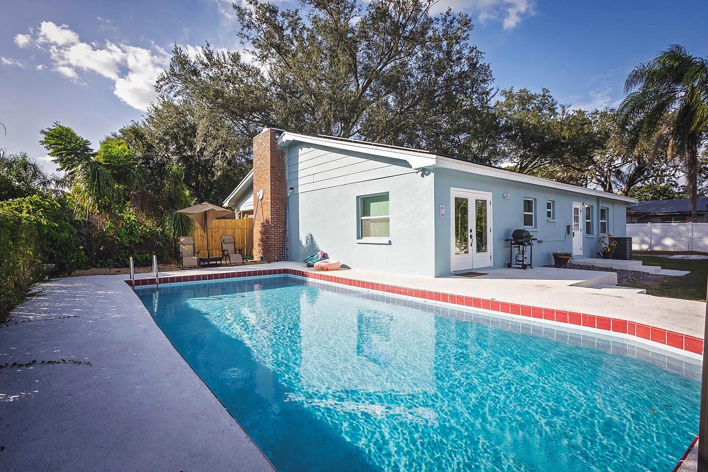 Image 7 of 32 For 2614 Fairview Avenue