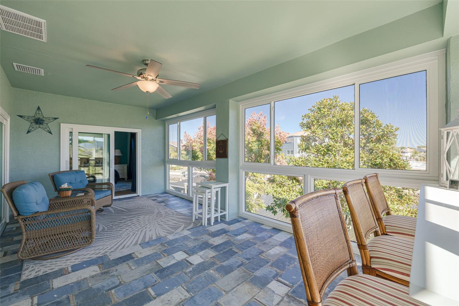 Image 17 of 59 For 6126 Seaside Drive