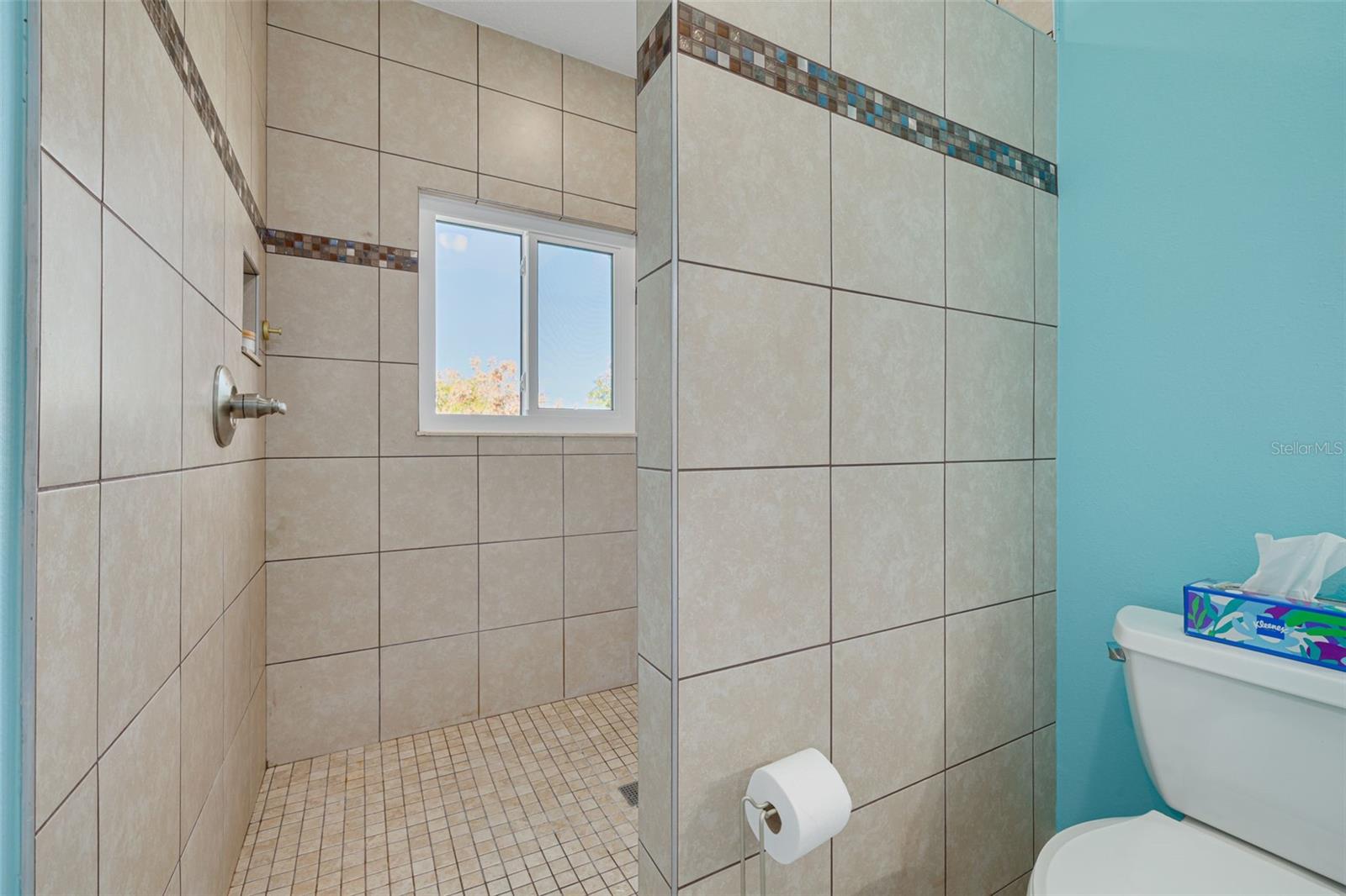 Image 22 of 59 For 6126 Seaside Drive