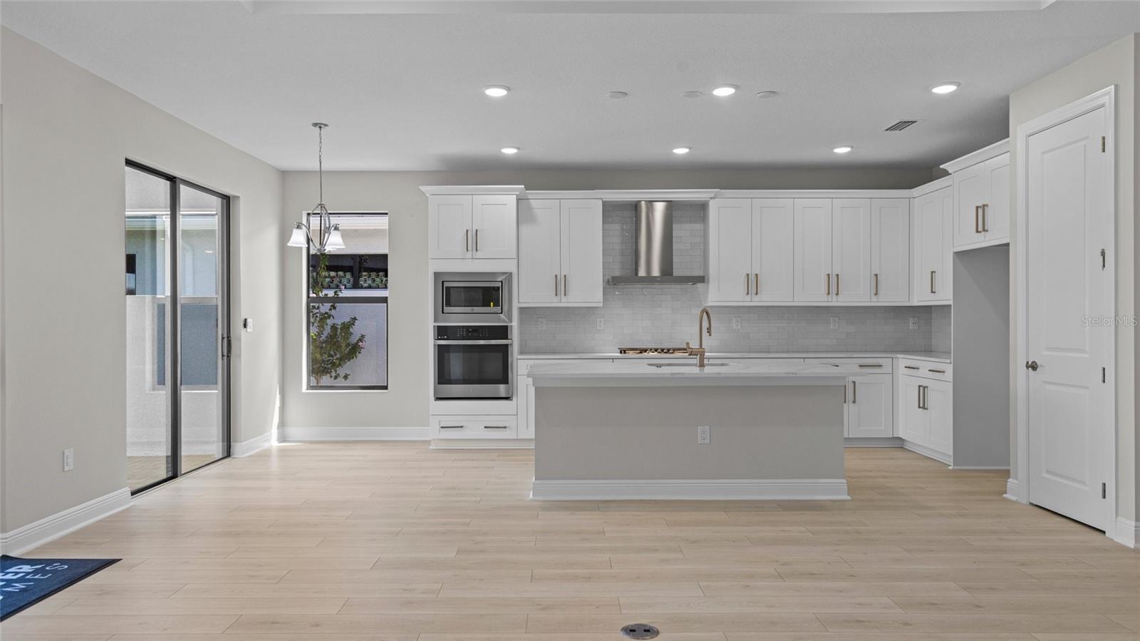 Image 18 of 61 For 18470 Rockport Place