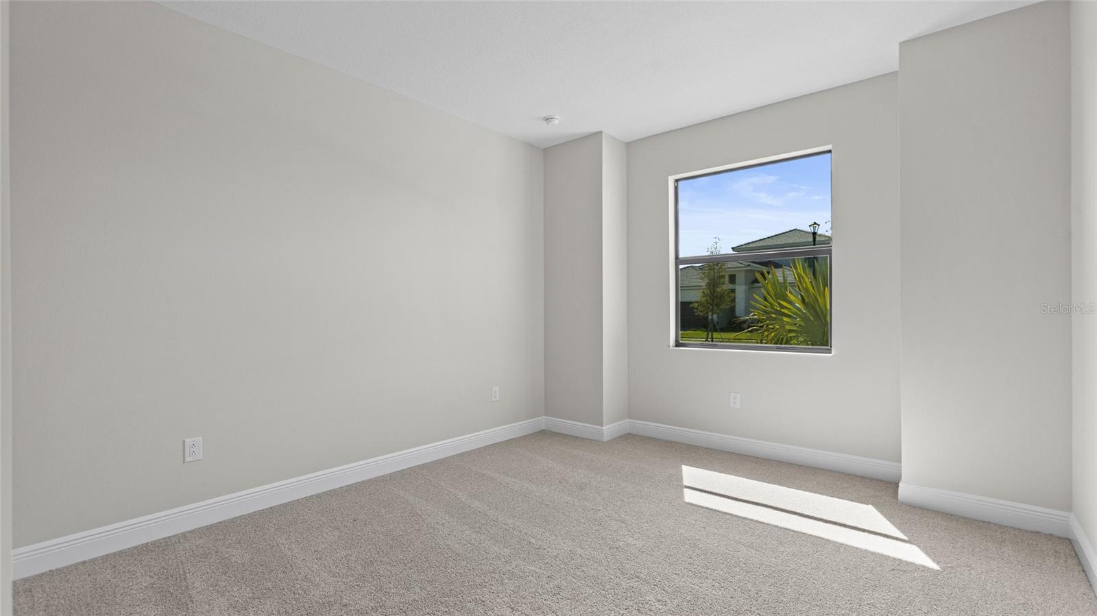 Image 24 of 61 For 18470 Rockport Place