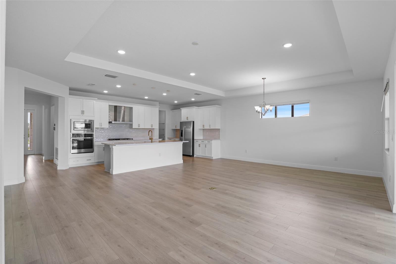 Image 30 of 90 For 18119 Cresswind Terrace