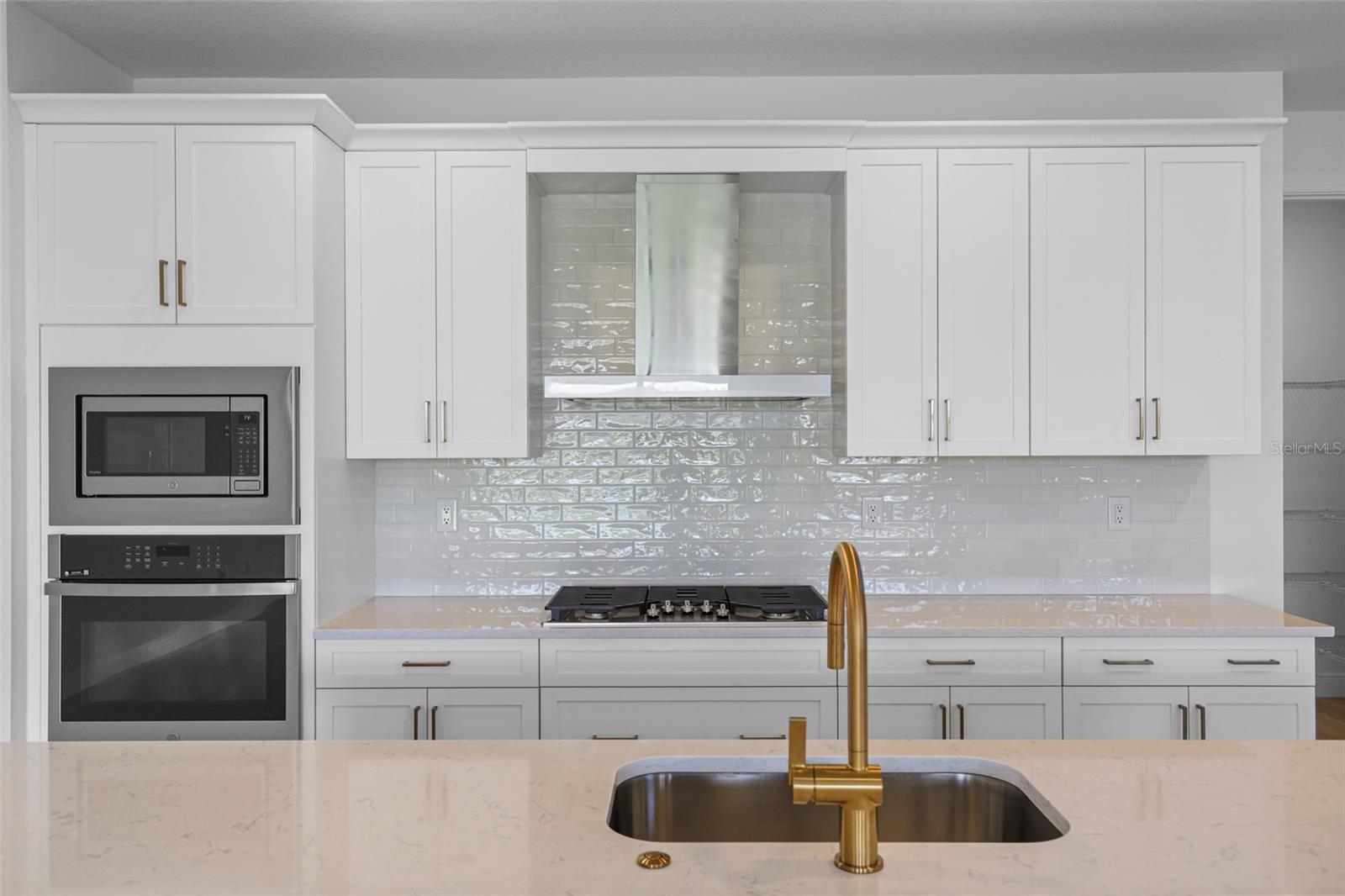 Image 36 of 90 For 18119 Cresswind Terrace