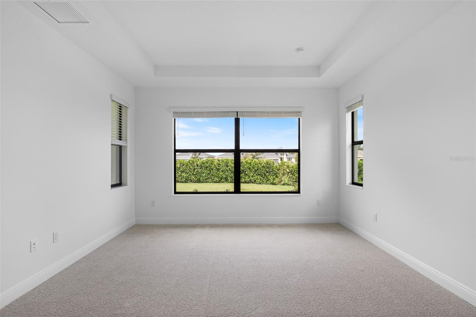 Image 42 of 90 For 18119 Cresswind Terrace