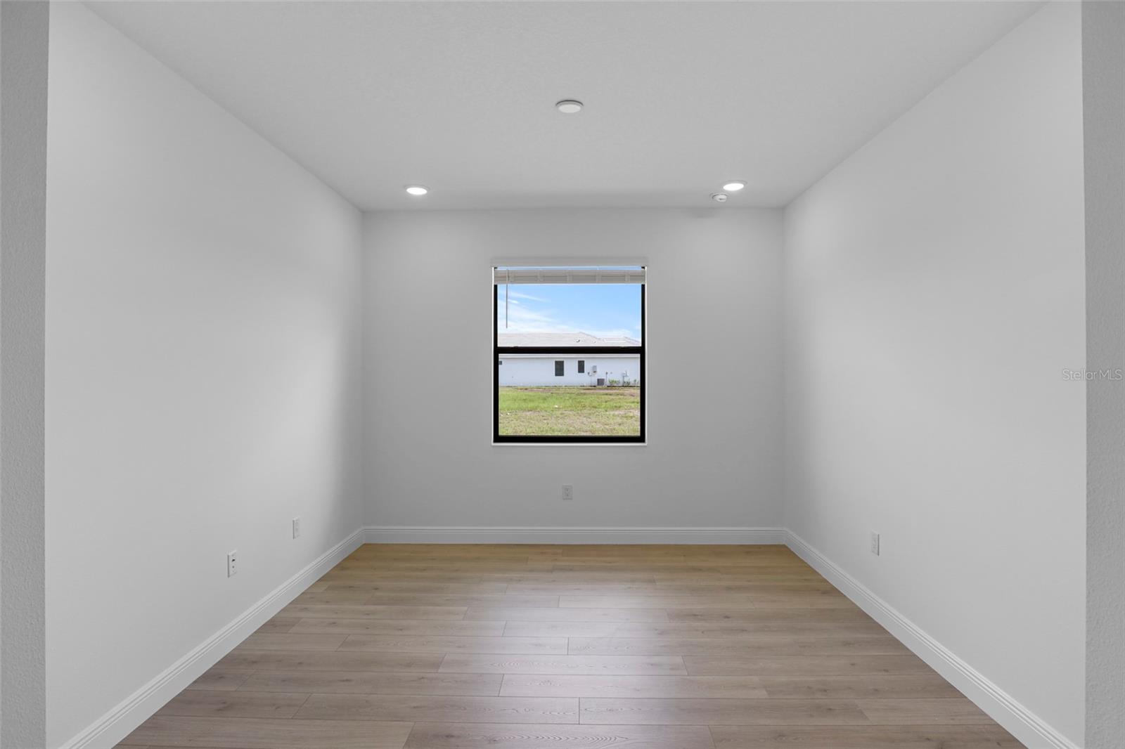 Image 44 of 90 For 18119 Cresswind Terrace