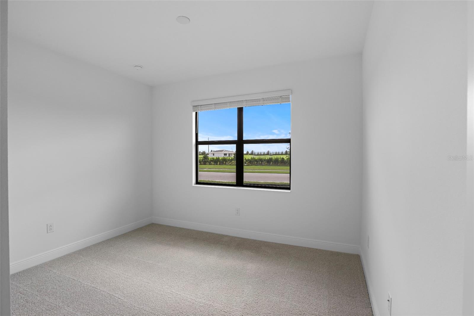 Image 46 of 90 For 18119 Cresswind Terrace