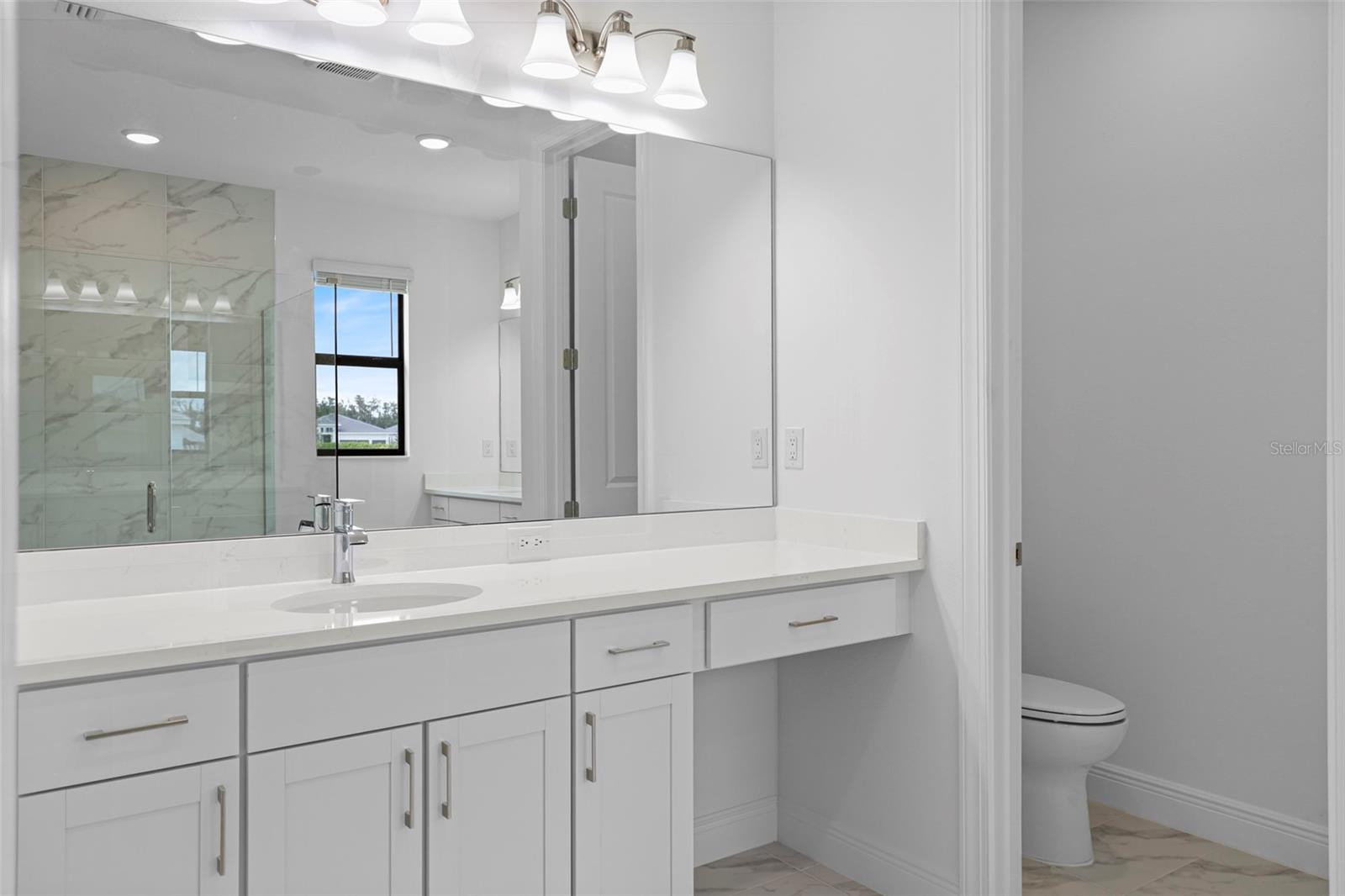 Image 53 of 90 For 18119 Cresswind Terrace