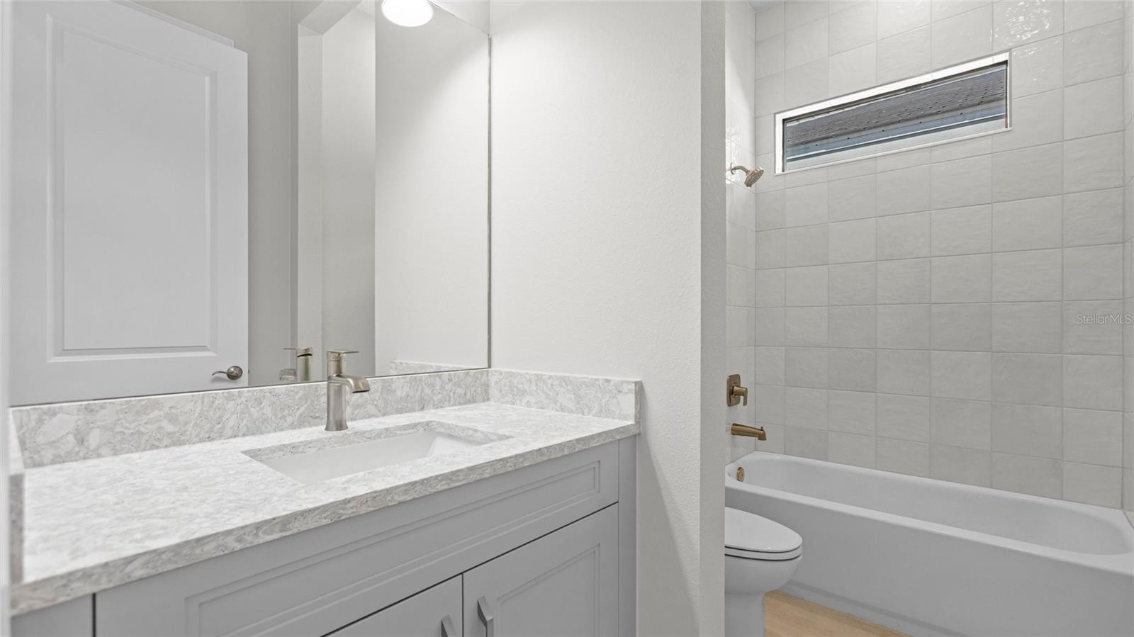 Image 31 of 63 For 4984 Fairhope Circle