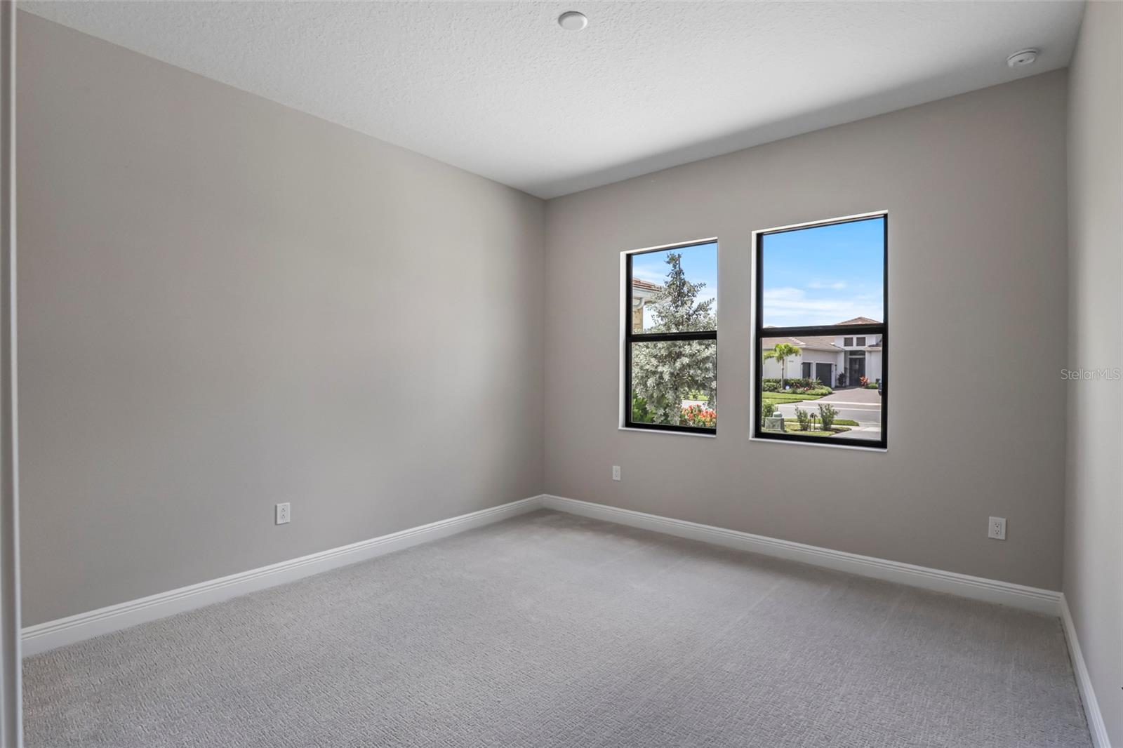 Image 47 of 80 For 4918 Kiva Circle