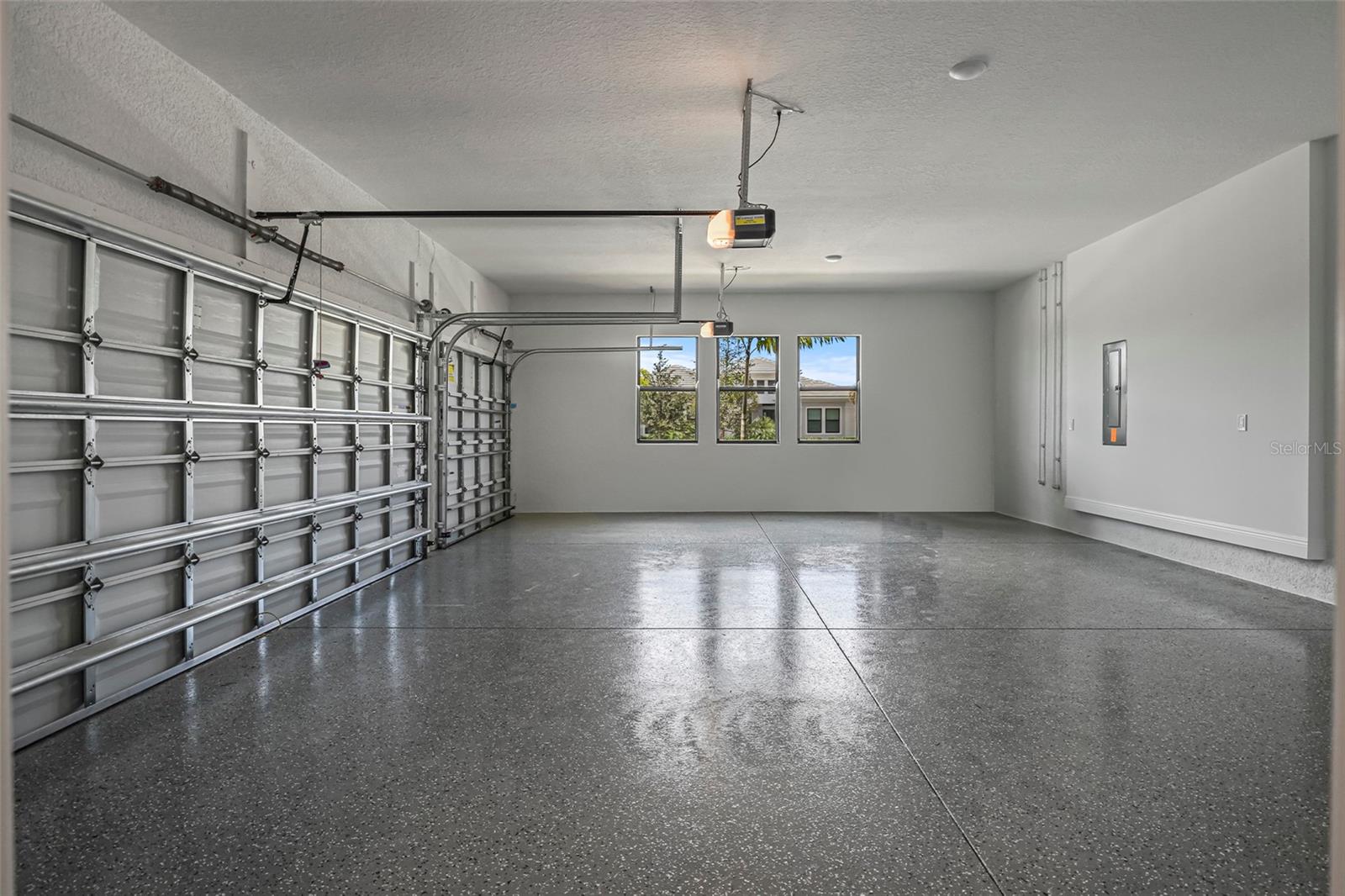 Image 50 of 80 For 4918 Kiva Circle