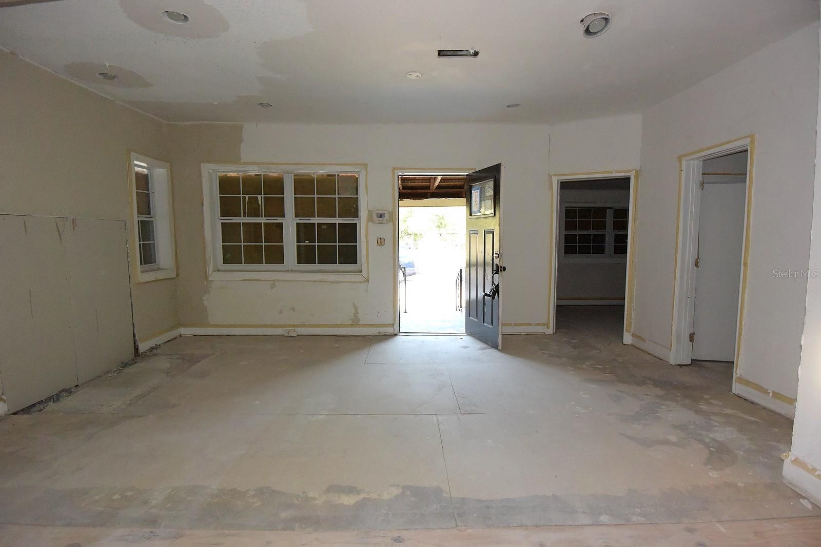 Image 4 of 35 For 913 28th Avenue