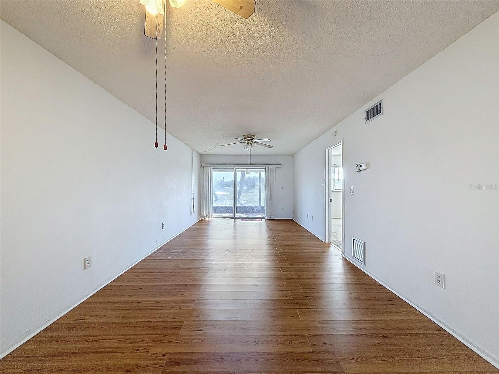 Image 11 of 35 For 11110 Carriage Hill Dr  1