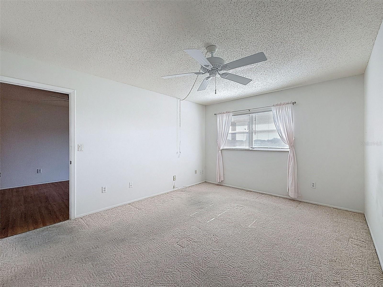 Image 13 of 35 For 11110 Carriage Hill Dr  1