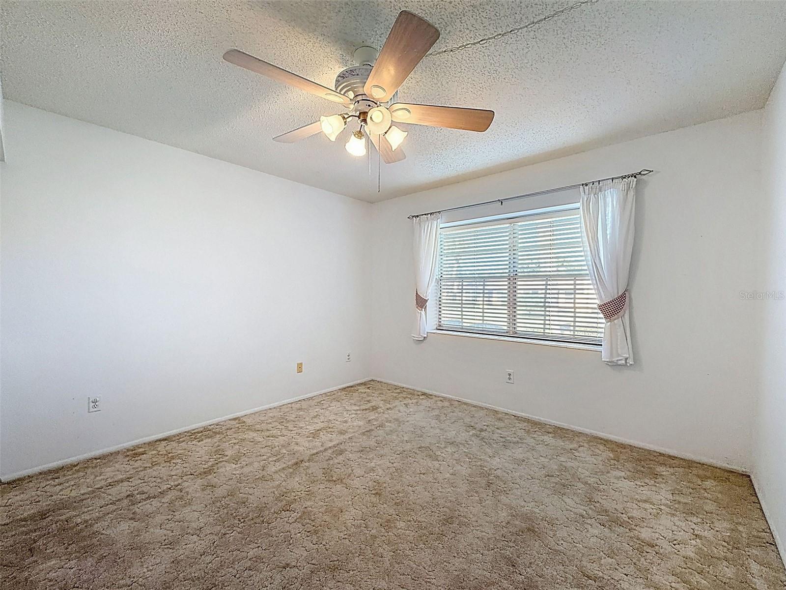 Image 20 of 35 For 11110 Carriage Hill Dr  1