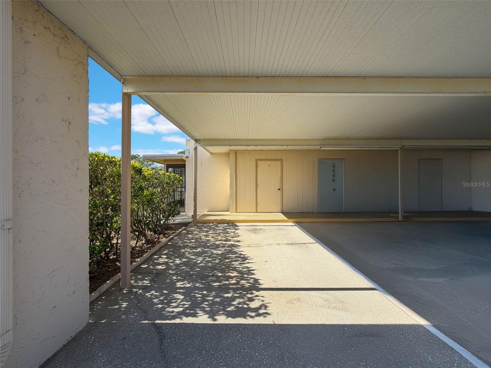 Image 33 of 35 For 11110 Carriage Hill Dr  1